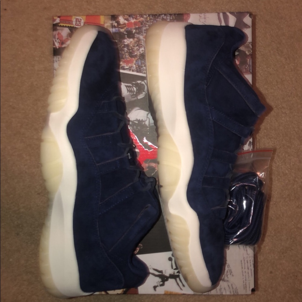 Air Jordan 11 Retro Low ‘RE2PECT’